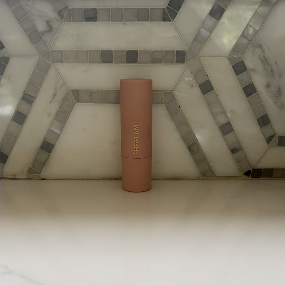 Glam Tan Blush for a Radiant Glow